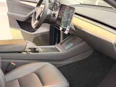 Tesla Model Y Standard Range RWD - ფოტო 5