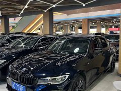 BMW 3 Series 330i M Sport Night Edition Package - ფოტო 2