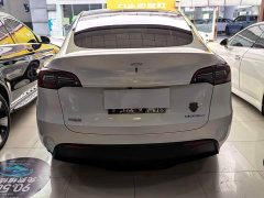 Tesla Model Y Rear-Wheel Drive - ფოტო 5