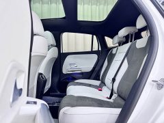 Mercedes-Benz EQA 300 4MATIC Launch Edition - ფოტო 6