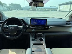 Toyota Sienna 2.5L Hybrid Comfort Edition - ფოტო 13
