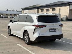 Toyota Sienna 2.5L Hybrid Comfort Edition - ფოტო 4