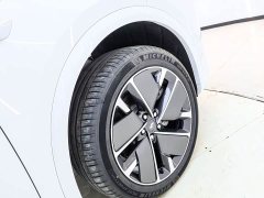 Li Auto L7 Ultra Smart Refresh Edition - ფოტო 13