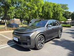 Li Auto L8 Pro - ფოტო 1