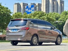 Buick GL8 2023 Land Business Class Comfort Edition - ფოტო 4