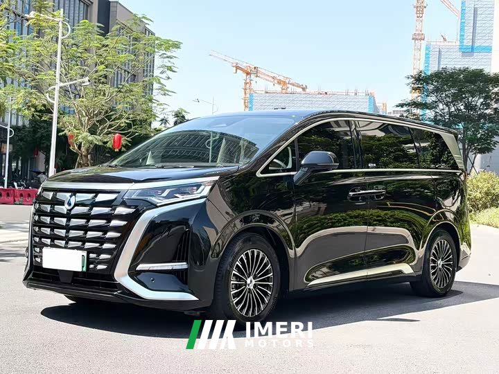 Denza D9 DM-i 970 Luxury