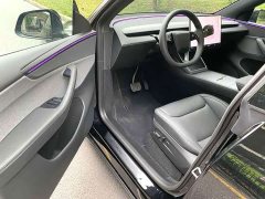 Tesla Model Y Rear-Wheel Drive - ფოტო 4