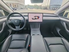 Tesla Model Y Rear-Wheel Drive - ფოტო 5