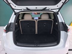 Li Auto i8 Standard Edition - ფოტო 10