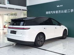 Li Auto i8 Standard Edition - ფოტო 18