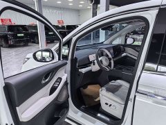 Voyah Lantu Dreamchaser PHEV AWD Flagship Kunpeng Edition - ფოტო 4