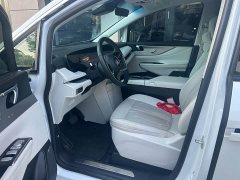 Buick GL8 New Energy Luzun Respect Edition 7-Seater - ფოტო 3