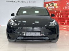 Tesla Model Y Rear-Wheel Drive - ფოტო 3