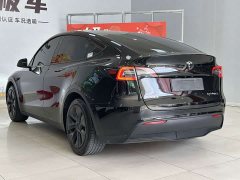 Tesla Model Y Rear-Wheel Drive - ფოტო 5