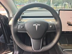 Tesla Model Y Rear-Wheel Drive - ფოტო 12