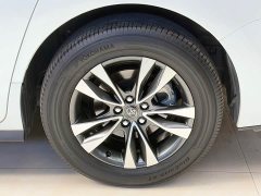 Toyota Grevias 2.5L Hybrid Luxury - ფოტო 14