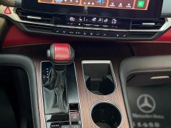 Toyota Grevias 2.5L Hybrid Luxury - ფოტო 6