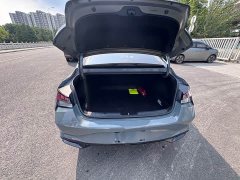 Hyundai Elantra 2021 1.5L CVT Luxury - ფოტო 13