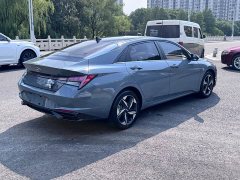 Hyundai Elantra 2021 1.5L CVT Luxury - ფოტო 17