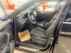 Audi Q5L Sportback 40 TFSI Luxury - ფოტო 3
