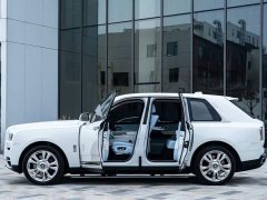 Rolls-Royce Cullinan Five-Seater - ფოტო 6