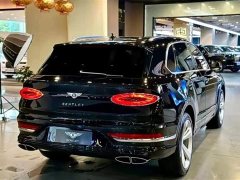 Bentley Bentayga 4.0T V8 - ფოტო 3