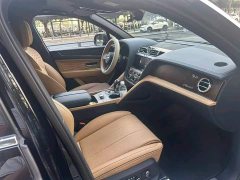 Bentley Bentayga 4.0T V8 Long Wheelbase Elegance Edition - ფოტო 2