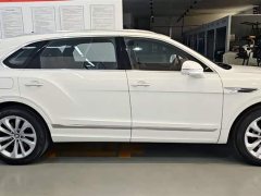 Bentley Bentayga 2024 4.0T V8 Long Wheelbase - ფოტო 3