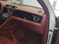 Bentley Bentayga 2024 4.0T V8 Long Wheelbase - ფოტო 4