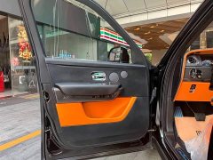 Rolls-Royce Cullinan Black Badge - ფოტო 10