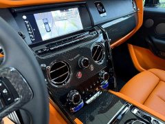 Rolls-Royce Cullinan Black Badge - ფოტო 16