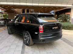 Rolls-Royce Cullinan Black Badge - ფოტო 4