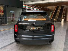 Rolls-Royce Cullinan Black Badge - ფოტო 6