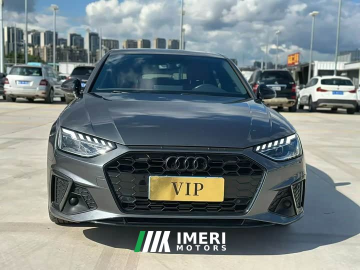 Audi A4L 40 TFSI Luxury Dynamic