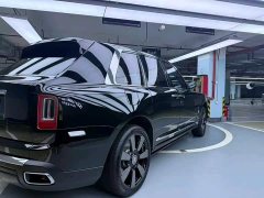 Rolls-Royce Cullinan 2022 Five-Seater - ფოტო 3