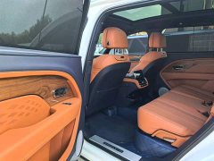 Bentley Bentayga 4.0T V8 Long Wheelbase - ფოტო 9