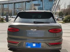 Bentley Bentayga 4.0T V8 Long Wheelbase Elegance Edition - ფოტო 3
