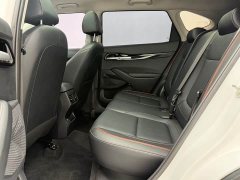 Kia Situs 1.5L CVT Luxury - ფოტო 12