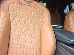 Bentley Flying Spur 4.0T V8 Elegance Edition - ფოტო 18