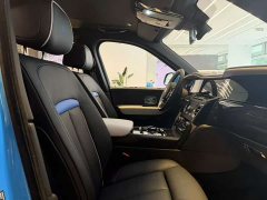 Rolls-Royce Cullinan Black Badge - ფოტო 3