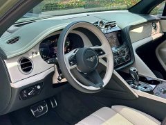 Bentley Bentayga 4.0T V8 Long Wheelbase Elegance Edition - ფოტო 8