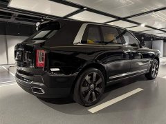 Rolls-Royce Cullinan Four-Seat Edition - ფოტო 5