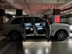 Rolls-Royce Cullinan 2018 Four-Seater - ფოტო 9