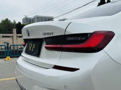 BMW 3 Series 325i M Sport Package - ფოტო 18