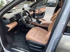NIO ES8 100kWh 6-Seat Edition - ფოტო 9