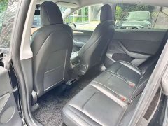 Tesla Model Y Rear-Wheel Drive - ფოტო 6
