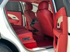 Bentley Bentayga 2023 4.0T V8 Elegance - ფოტო 10