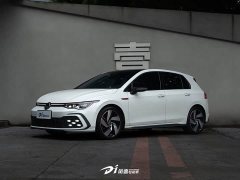 Volkswagen Golf GTI 2023 380TSI DSG GTI - ფოტო 1