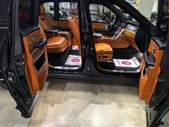 Rolls-Royce Cullinan 2021 Black Badge Neon Nights - ფოტო 10