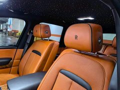 Rolls-Royce Cullinan 2021 Black Badge Neon Nights - ფოტო 11